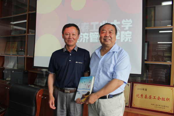 图片21.jpg 图片21.jpg